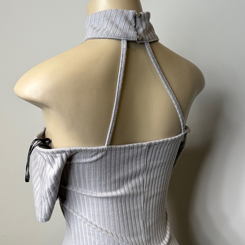 One-Shoulder Ribbed Bodycon Dress with Choker in Light Gray - Picture 7 of 9